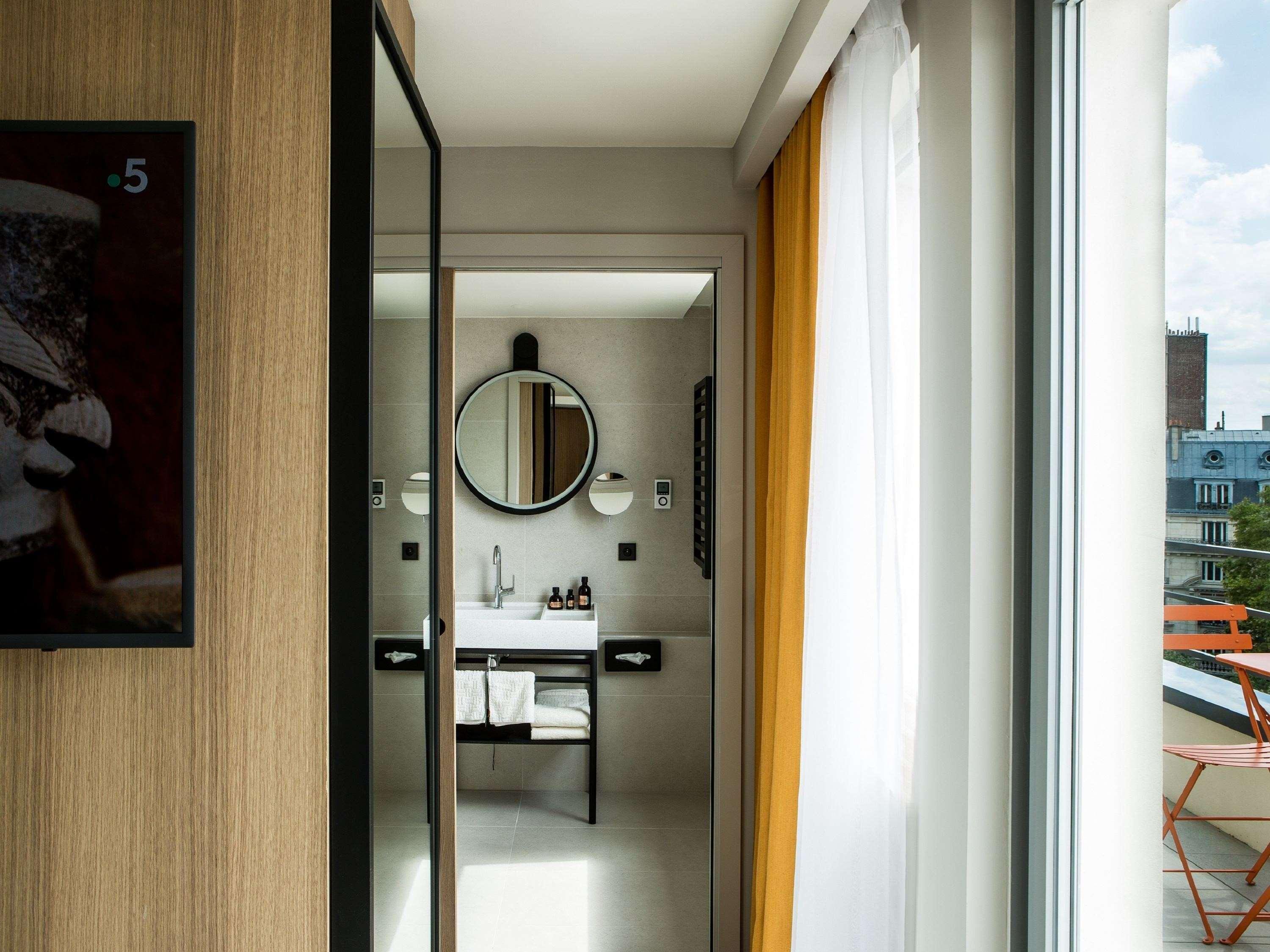 Mercure 17 Batignolles 4* Parigi