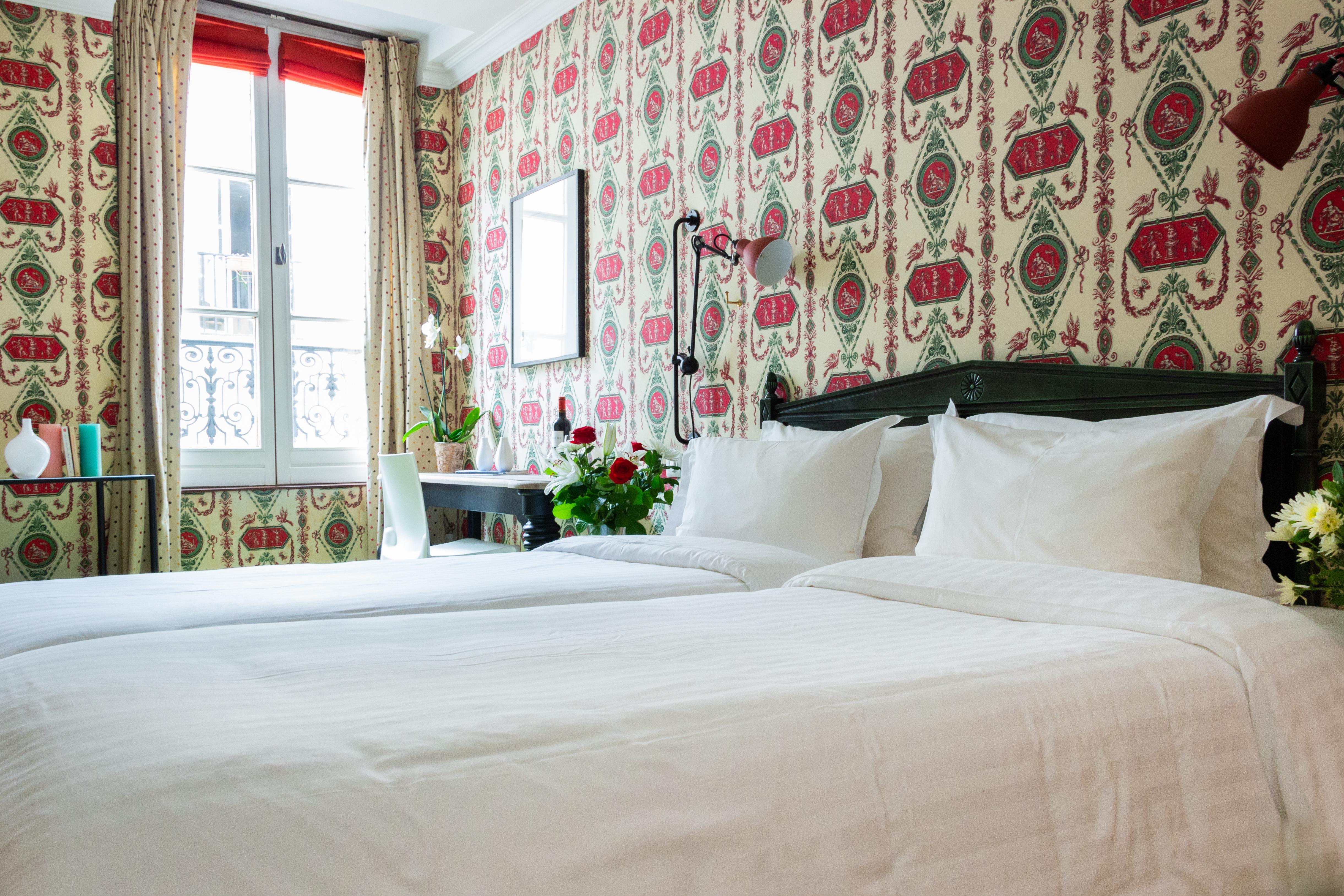 Hotel De Conde 4*
