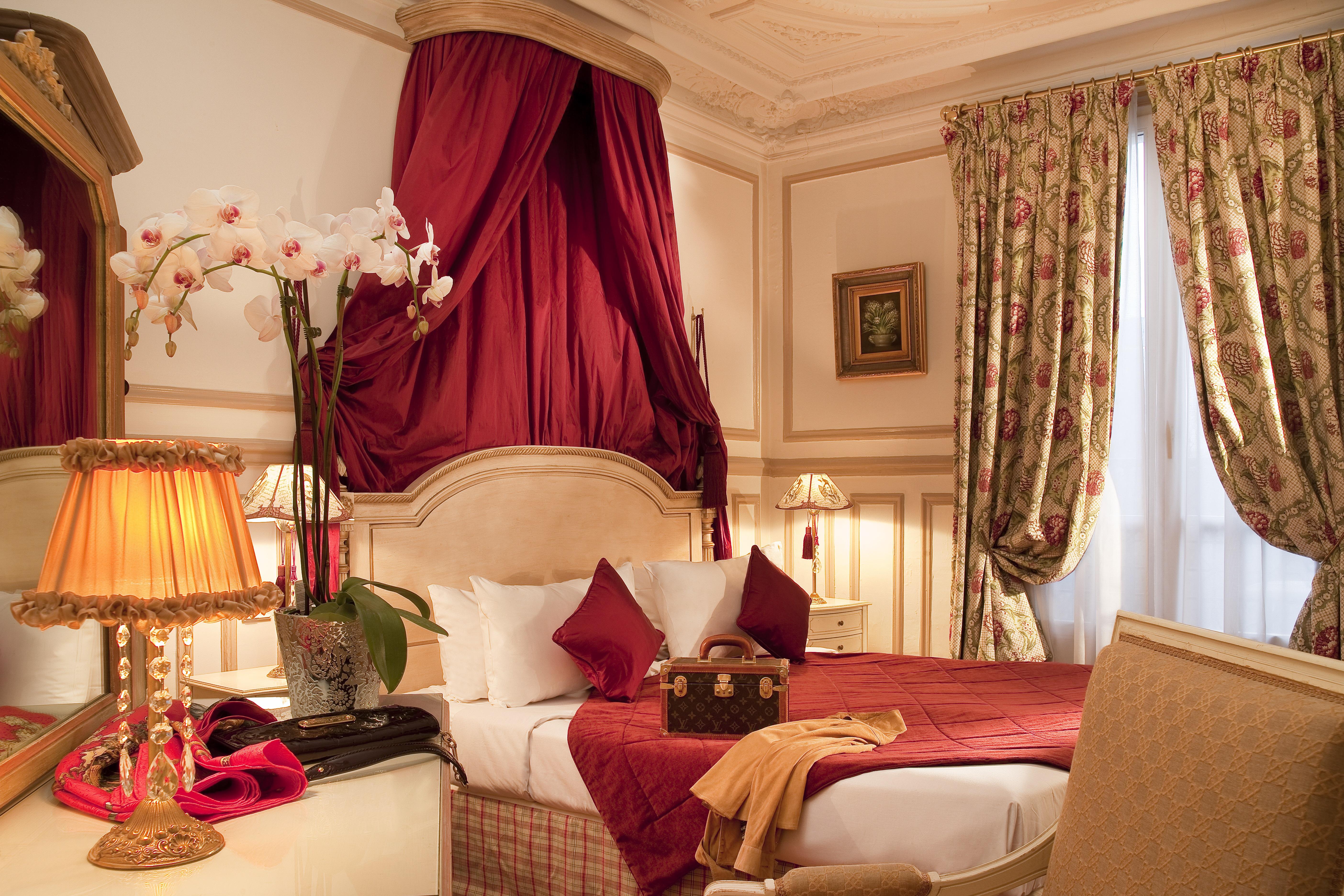 Henri Iv Hotel