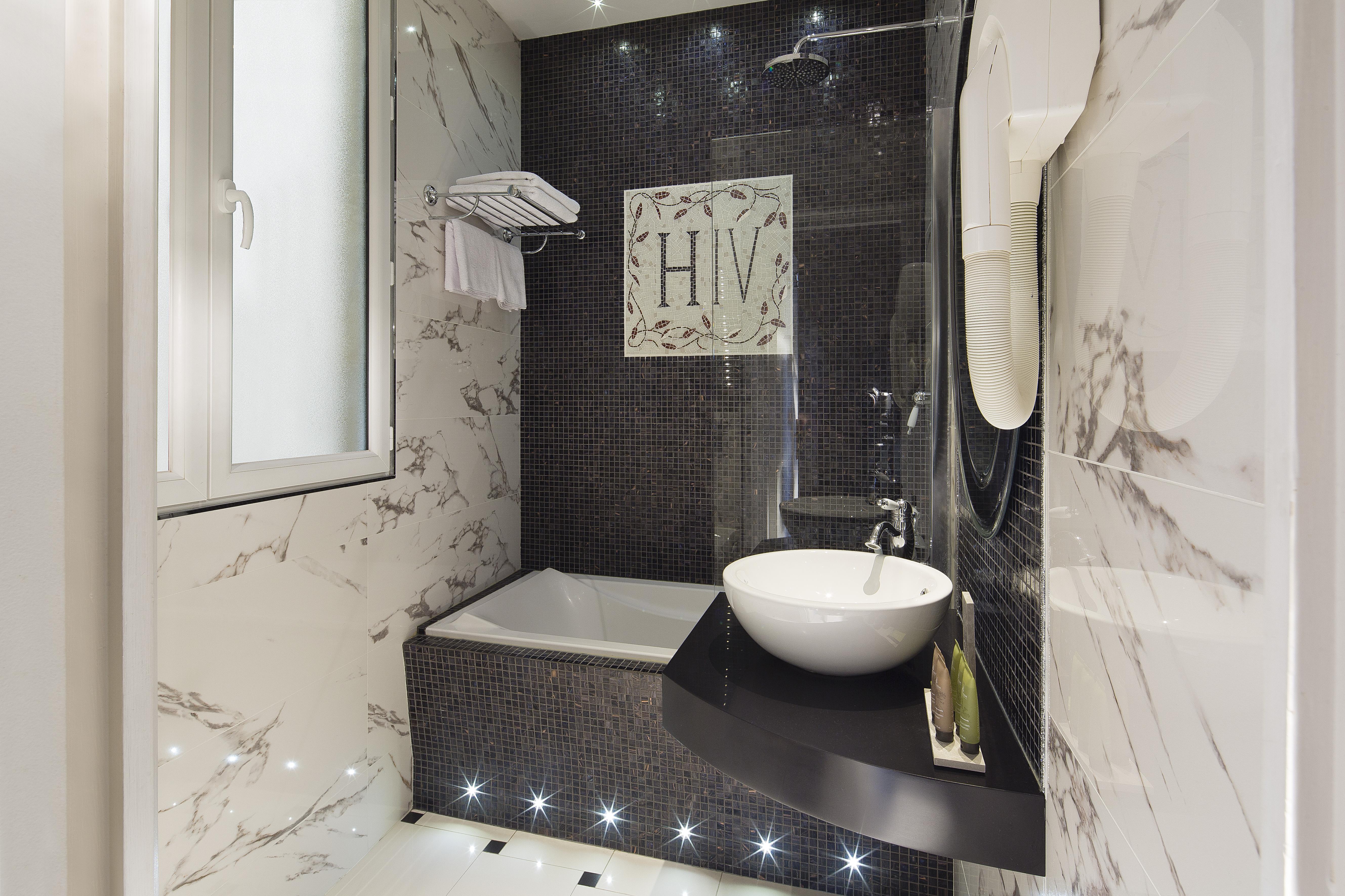 Hotel Henri Iv 4*
