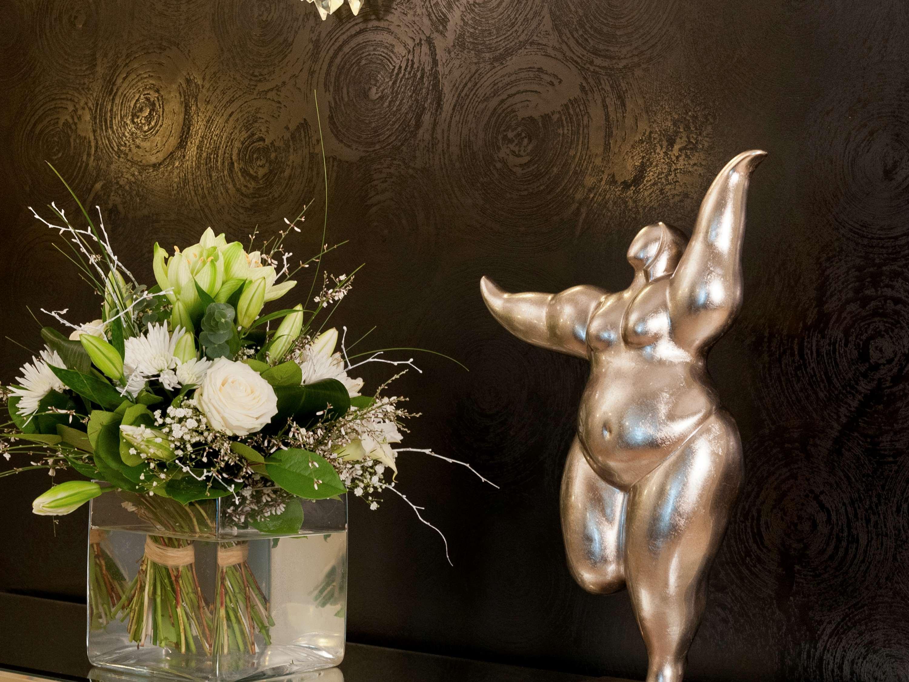 Hotel Mercure Opera Faubourg Montmartre 4*