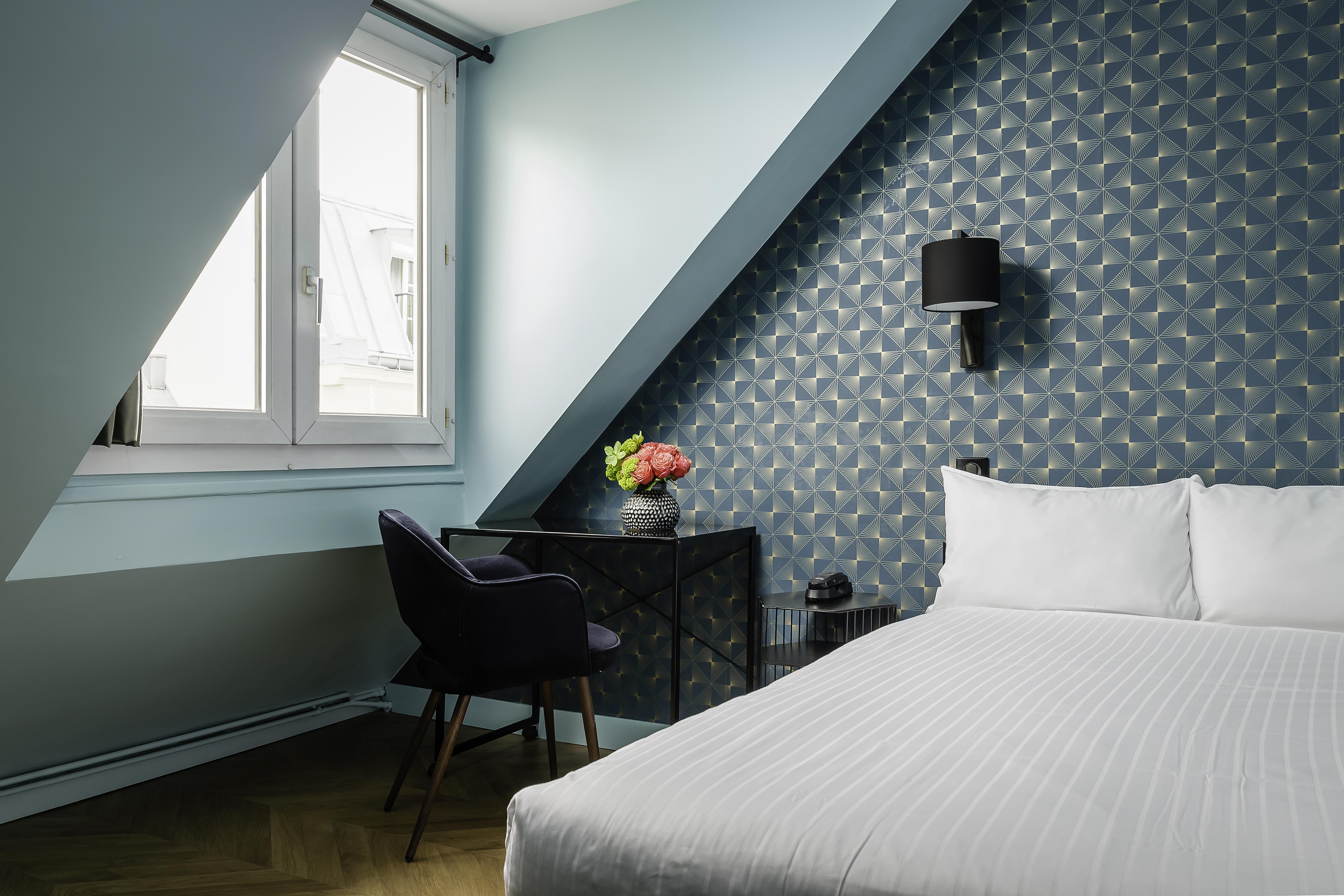 Elysée Etoile Hotel 2*