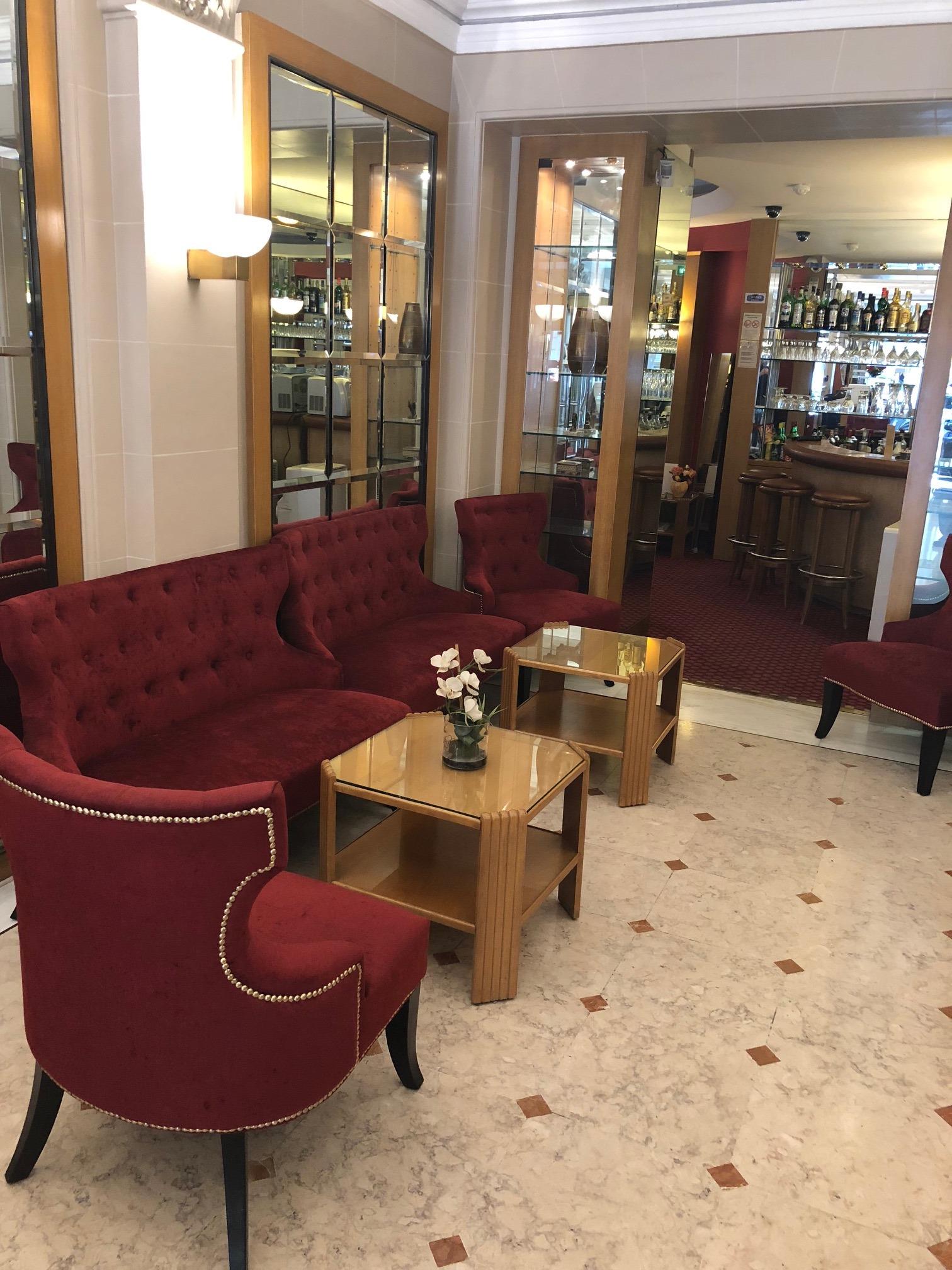 6 Vh Hotel
