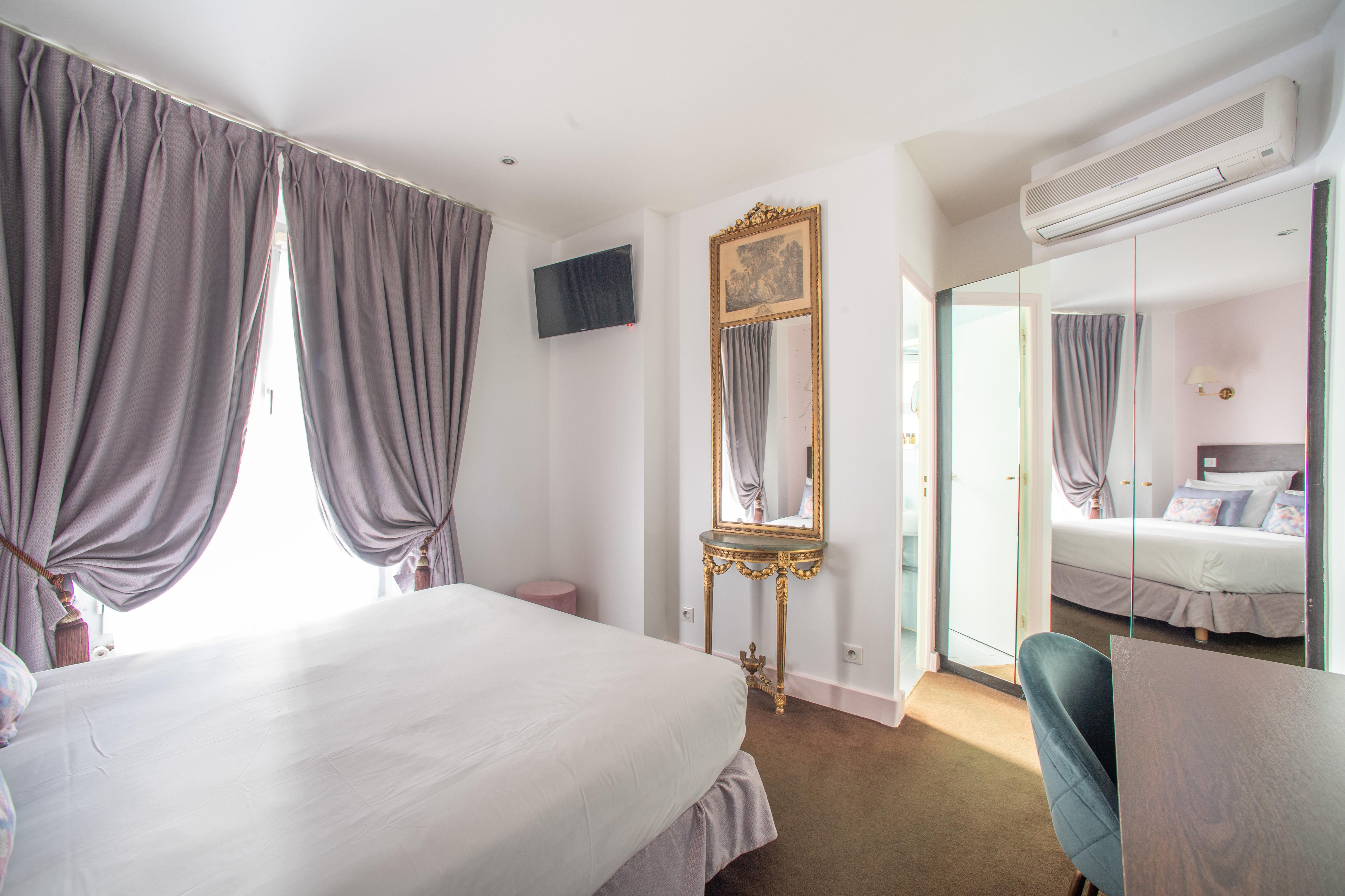 Queens Boutique Hotel