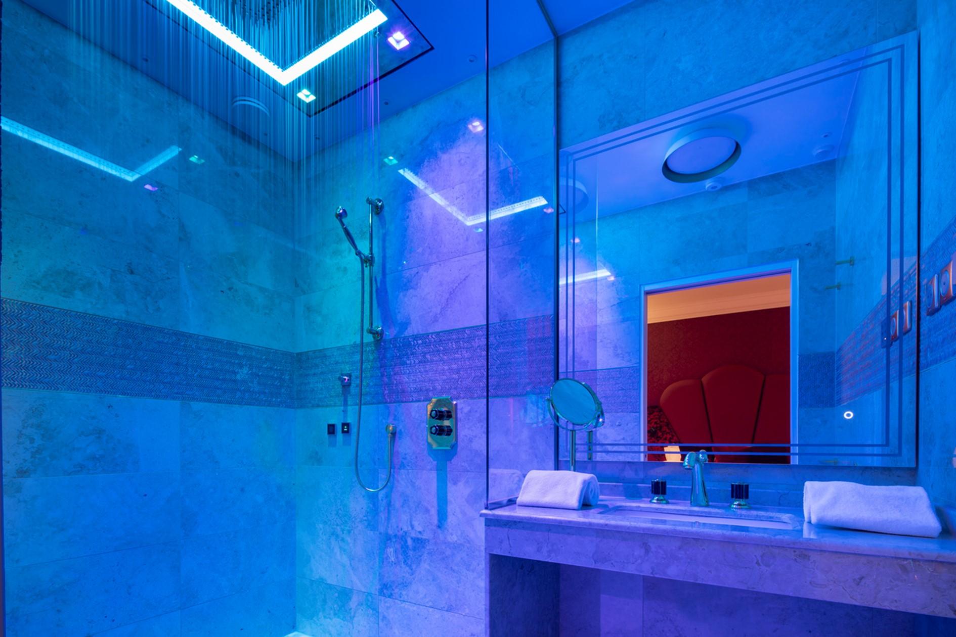 J'adore & (adults Only) 5* Parigi