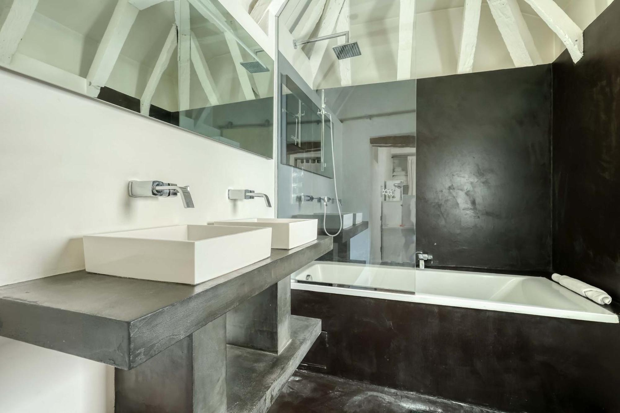 Apartment Large And Modern 1brd Flat At Lovely Saint Germain