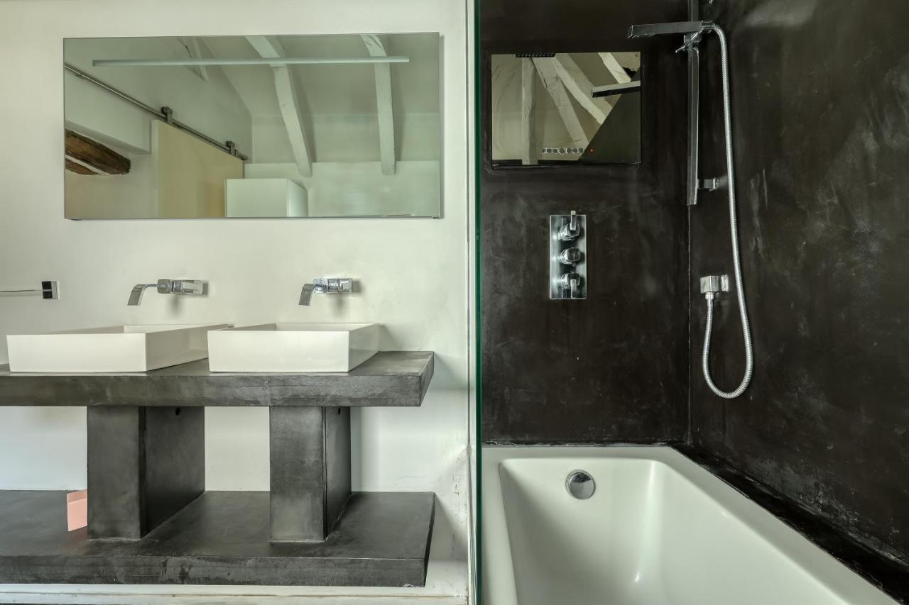 Large And Modern 1brd Flat At Lovely Saint Germain Apartment Paris