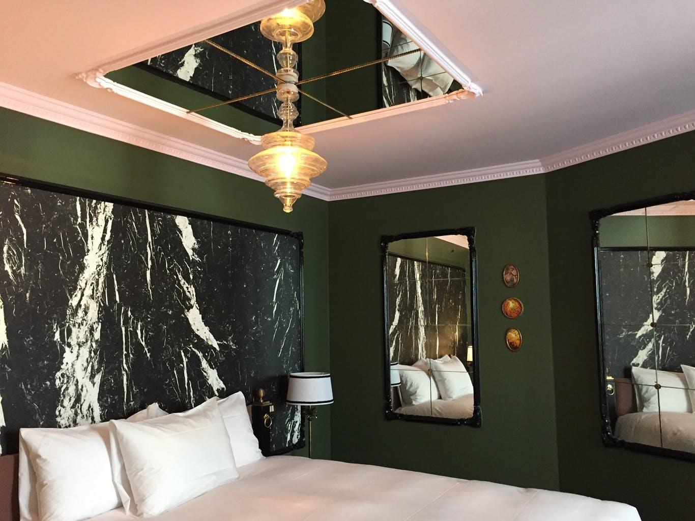 La Mondaine Hotel