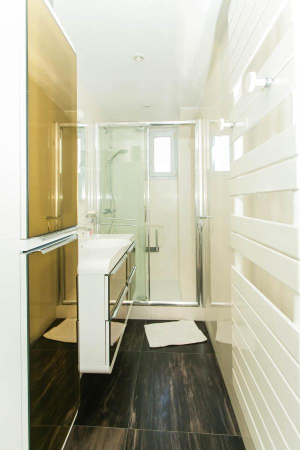 Le Marais Republique Apartment Paris