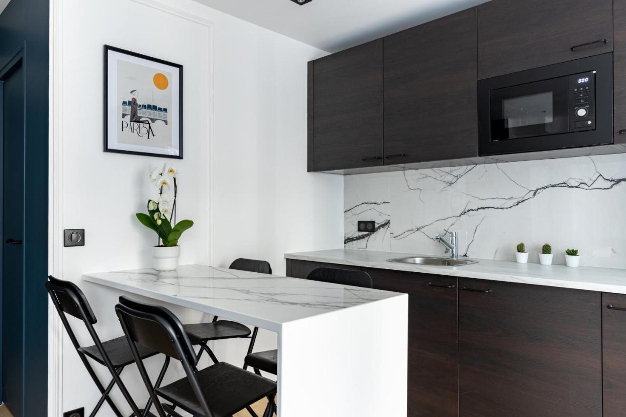 Appartamento Faubourg Saint-honoré/ Boétie Apartement 4p Courcelle *