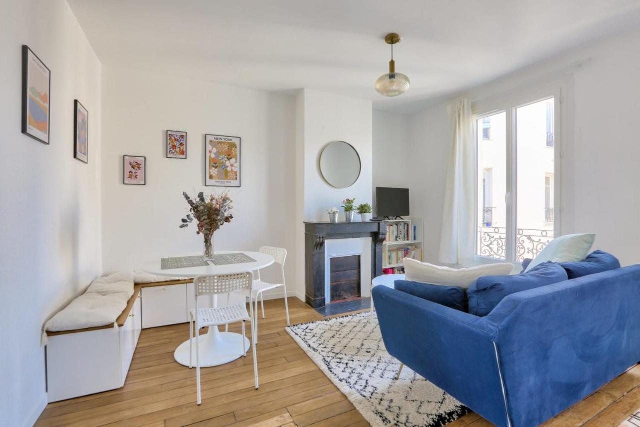 Charming With Balcony For 2 Parigi