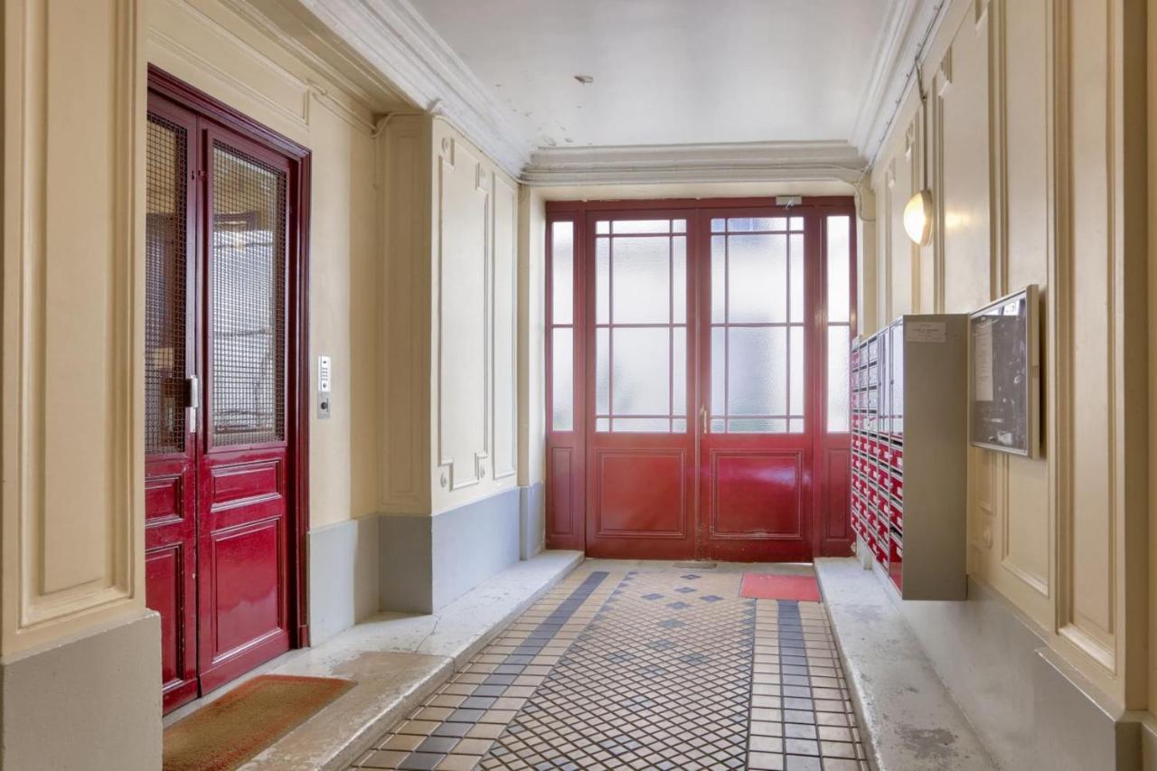 Charming With Balcony For 2 Appartamento Parigi