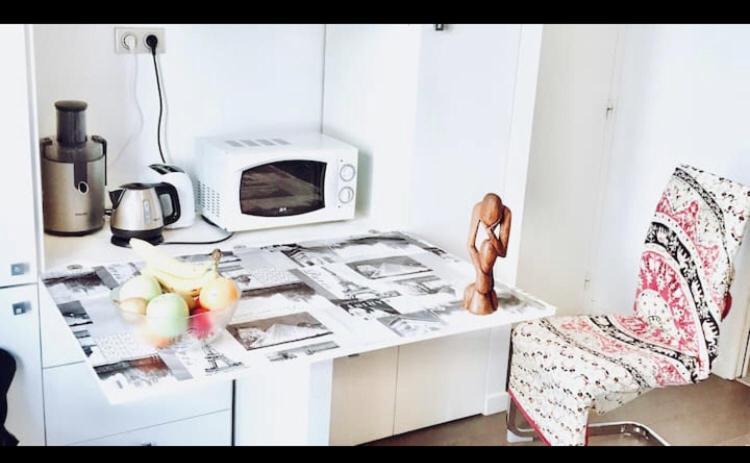 Luxury New Modern Apptmt In Center Of Apartment Paris