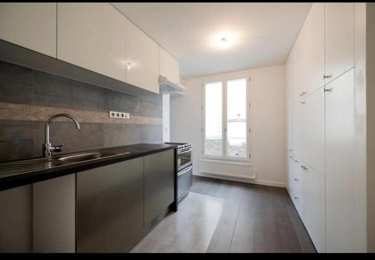 Luxury New Modern Apptmt In Center Of Apartment