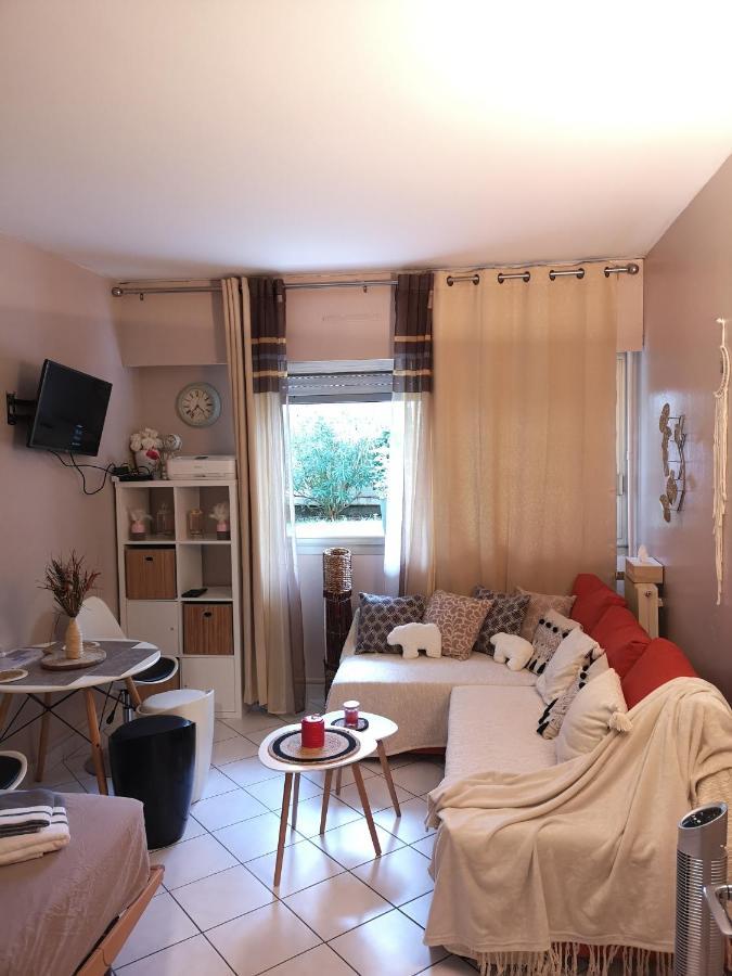 Apartment Charming Near Moulin Rouge