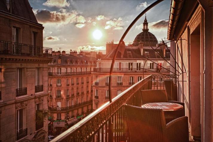 Hotel Le 12 Parigi