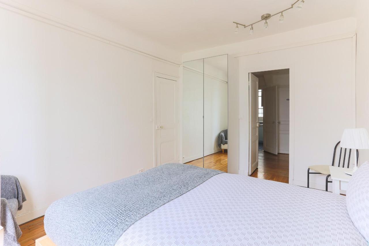 Eiffel Tower Cozy Place Apartment