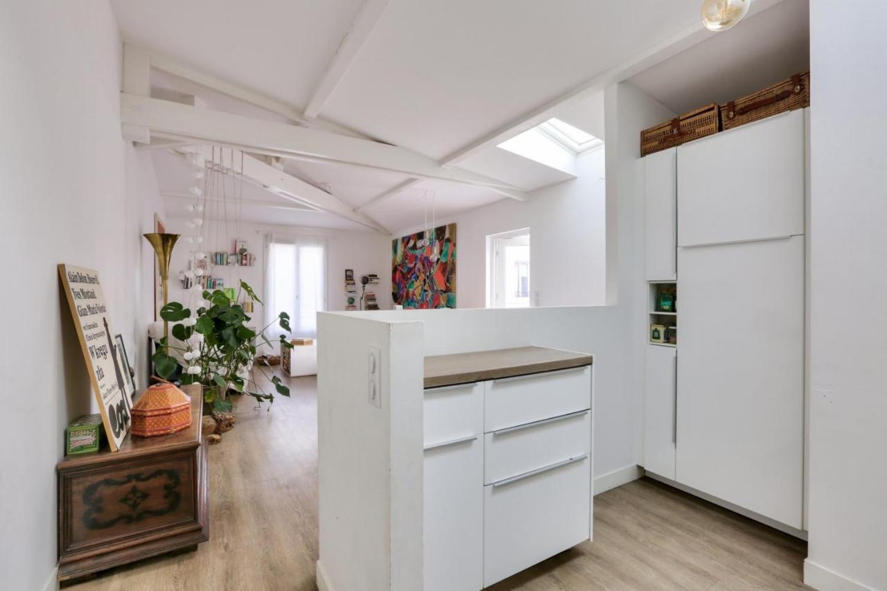 Apartment Charming For 4 In The Heart Of Montmartre