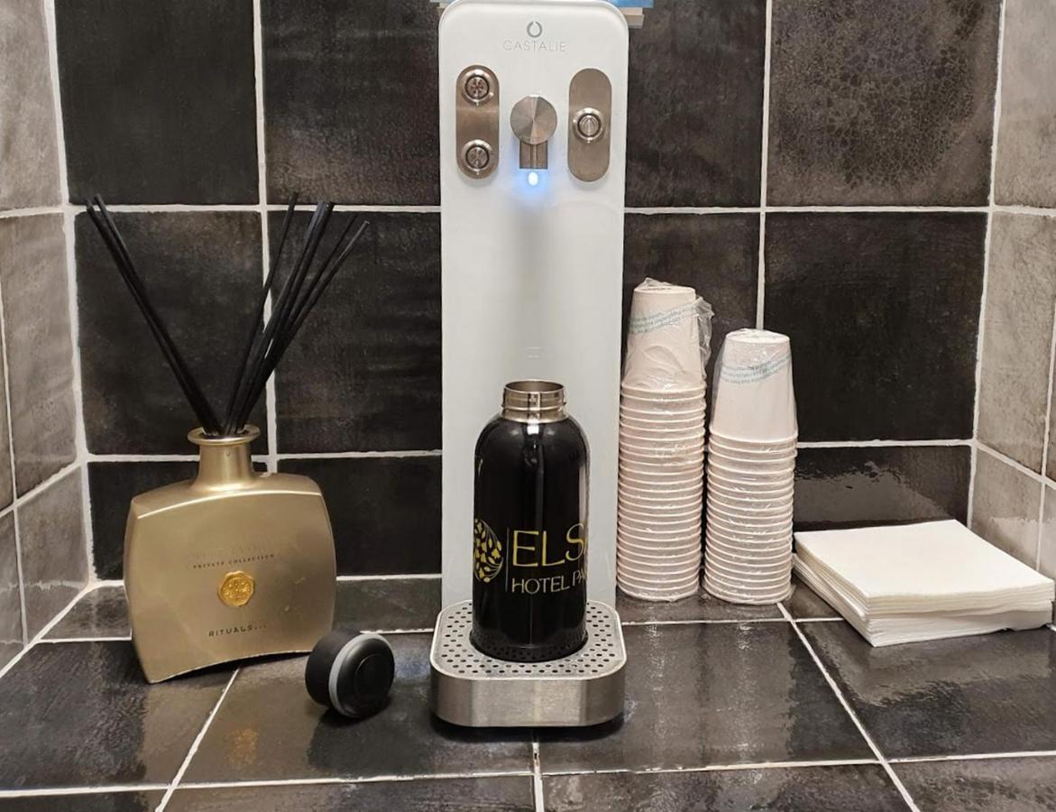 Elsa, Hotel