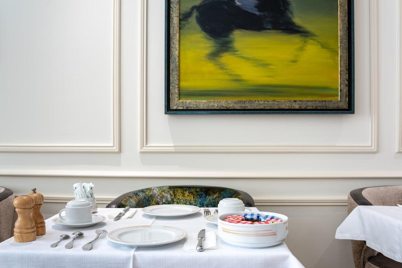 Queens Boutique Hotel 3*
