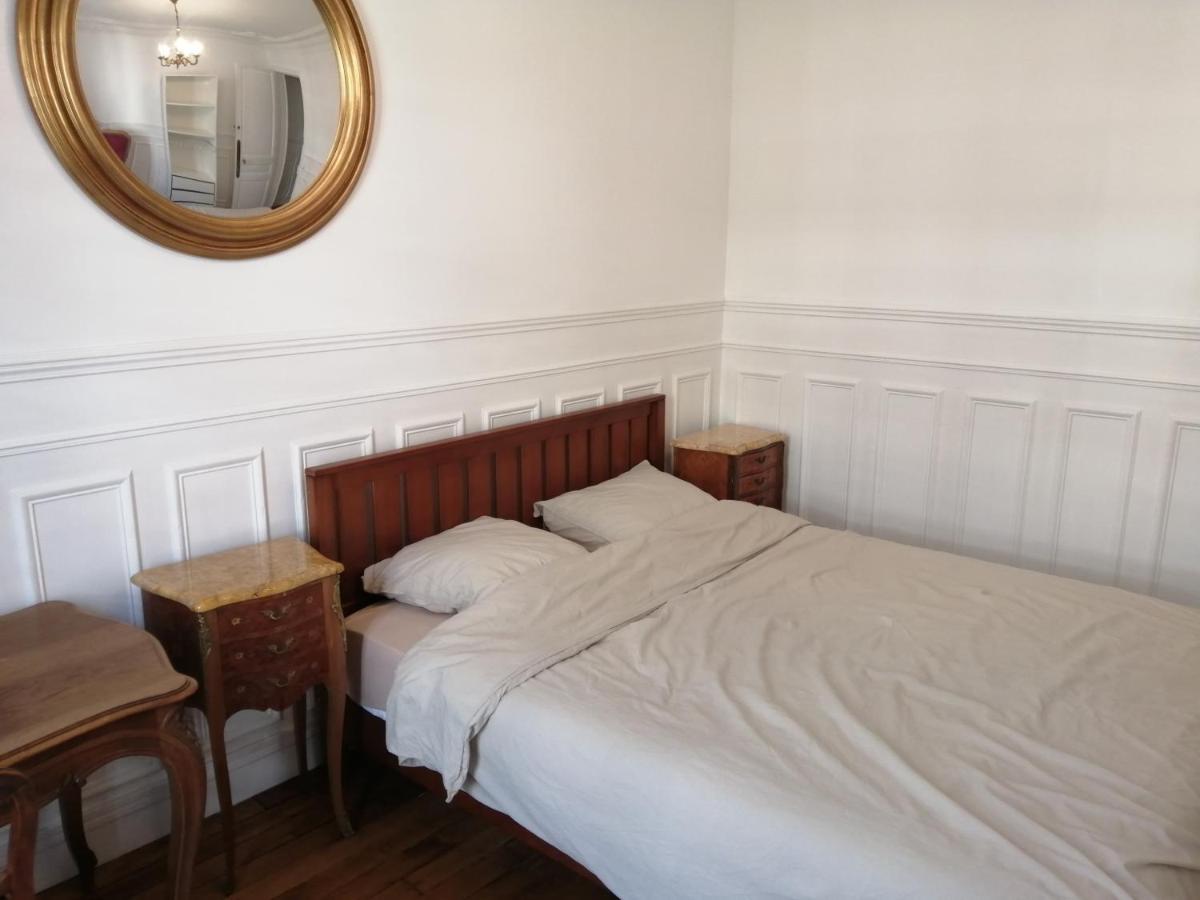 Alloggio in famiglia Paris, Typique Spacieux Et Confortable Parigi