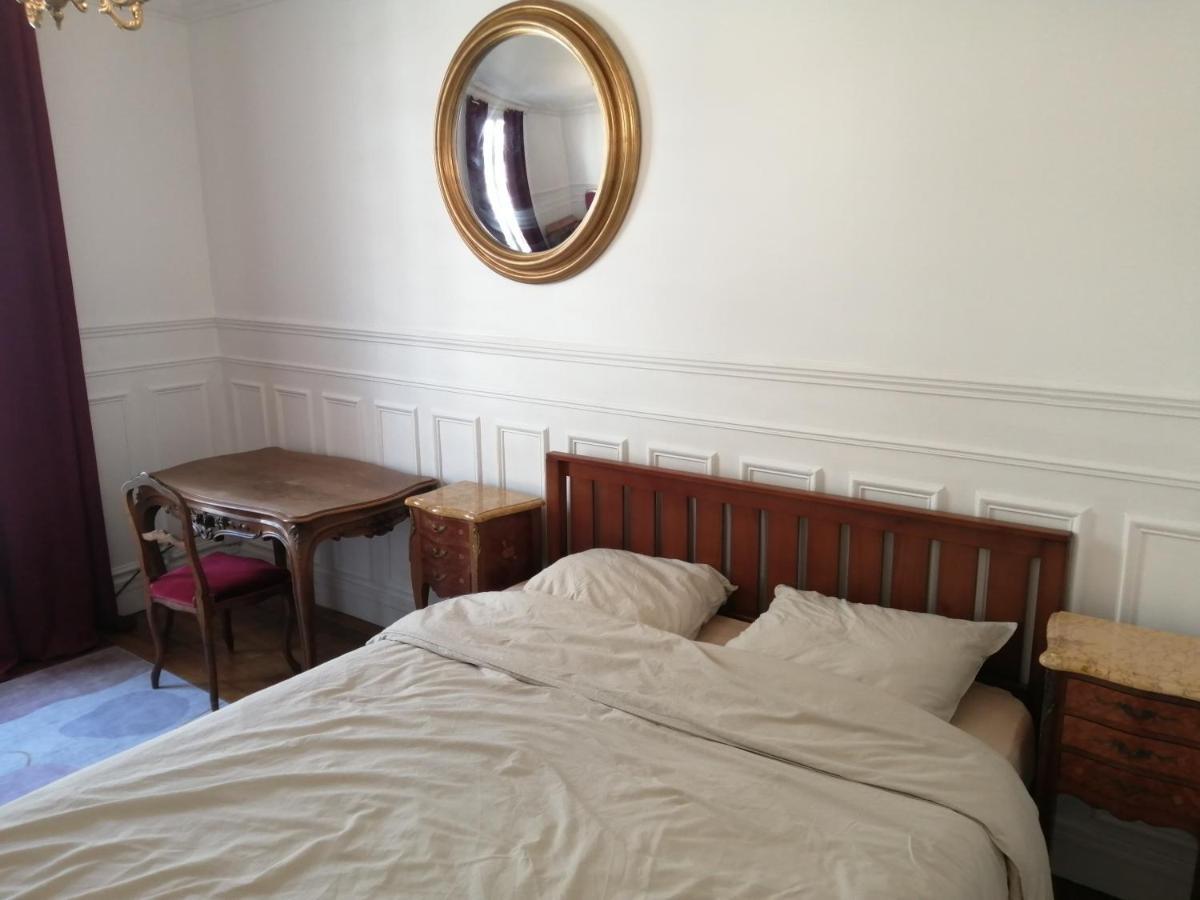 Alloggio in famiglia Paris, Typique Spacieux Et Confortable Parigi