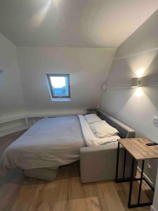 : Studio Avenue Montaigne, Champs-elysees Appartamento *