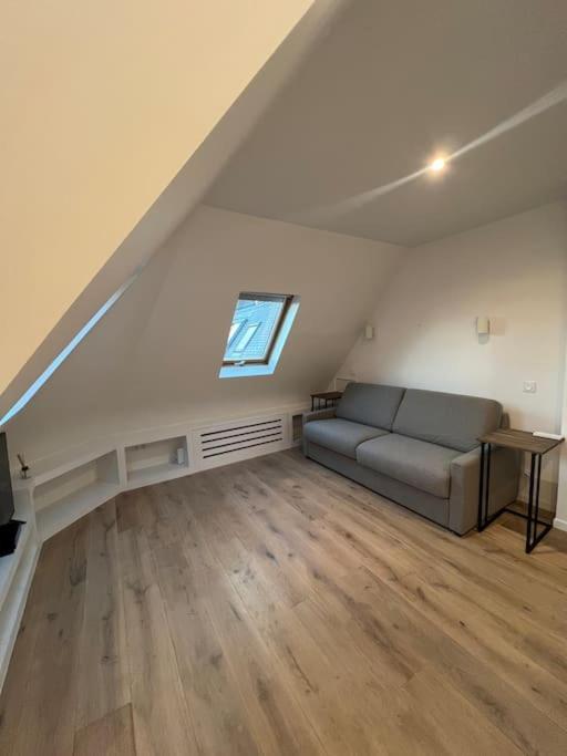 Appartamento : Studio Avenue Montaigne, Champs-elysees