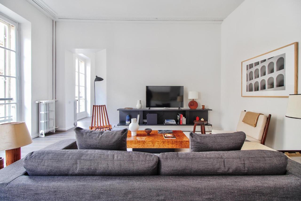 Appartamento Modern 3bdr/3bath - Louvre Museum/tuileries Parigi