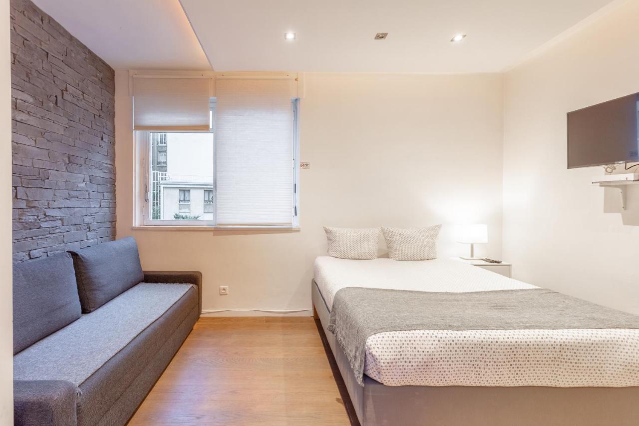 Victor Hugo Flat Parigi