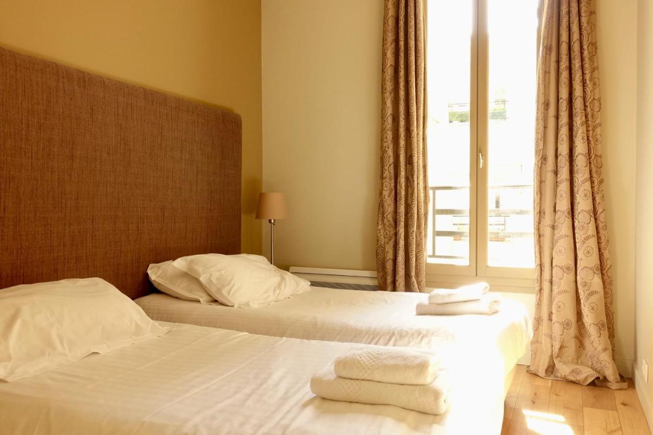 Apartment Louvre 3 Bedroom Pad A Terre Deluxe Aircon Paris
