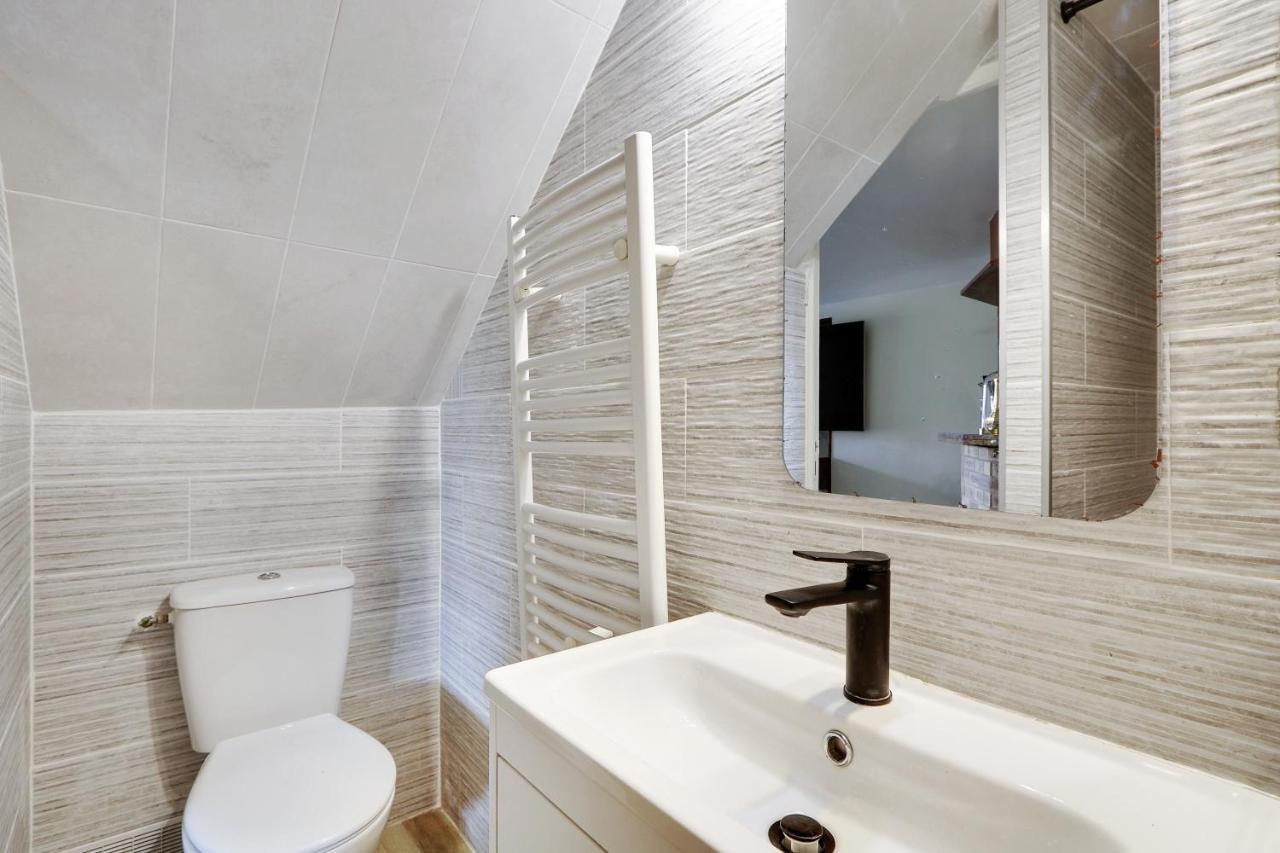 Pick A Flat's In Le Marais - Rue Saint Merri *