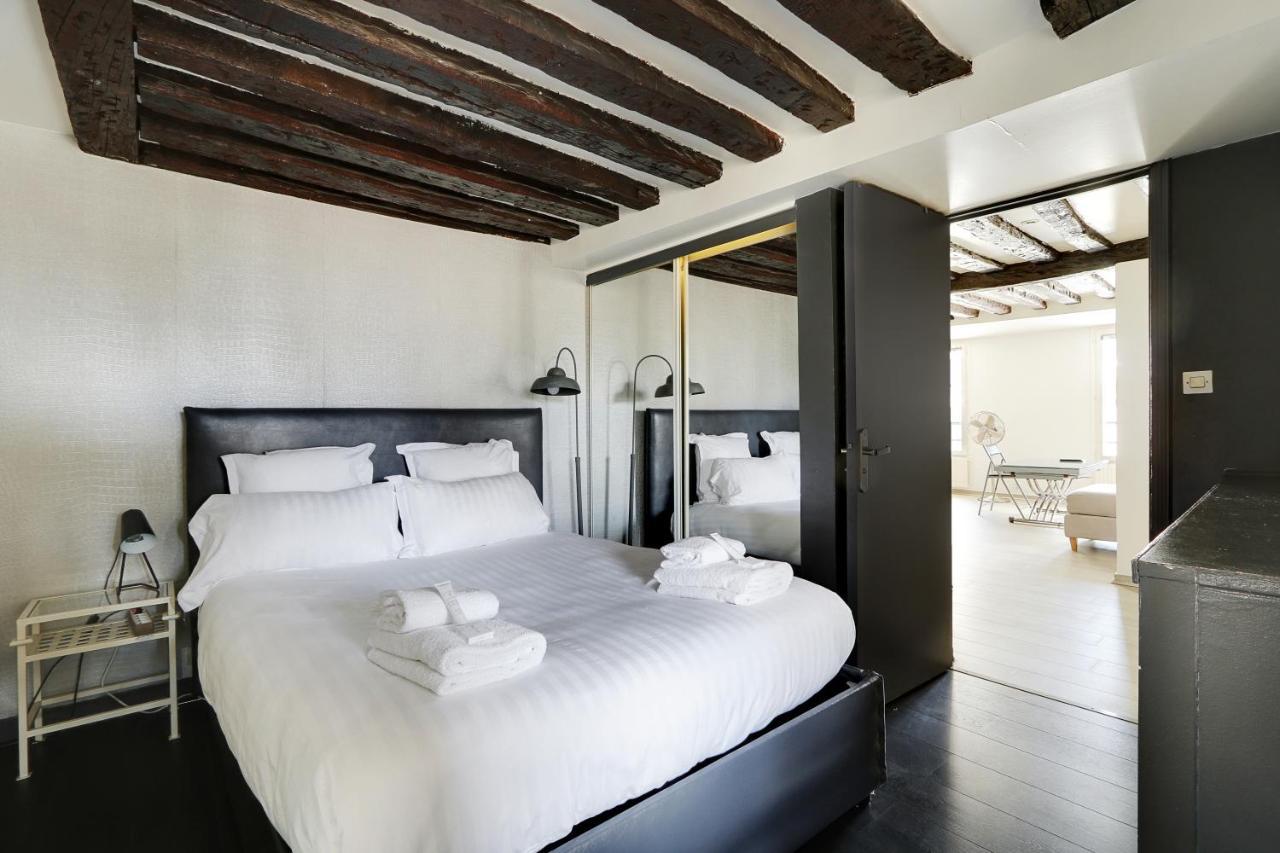 Pick A Flat's In Le Marais - Rue Saint Merri *
