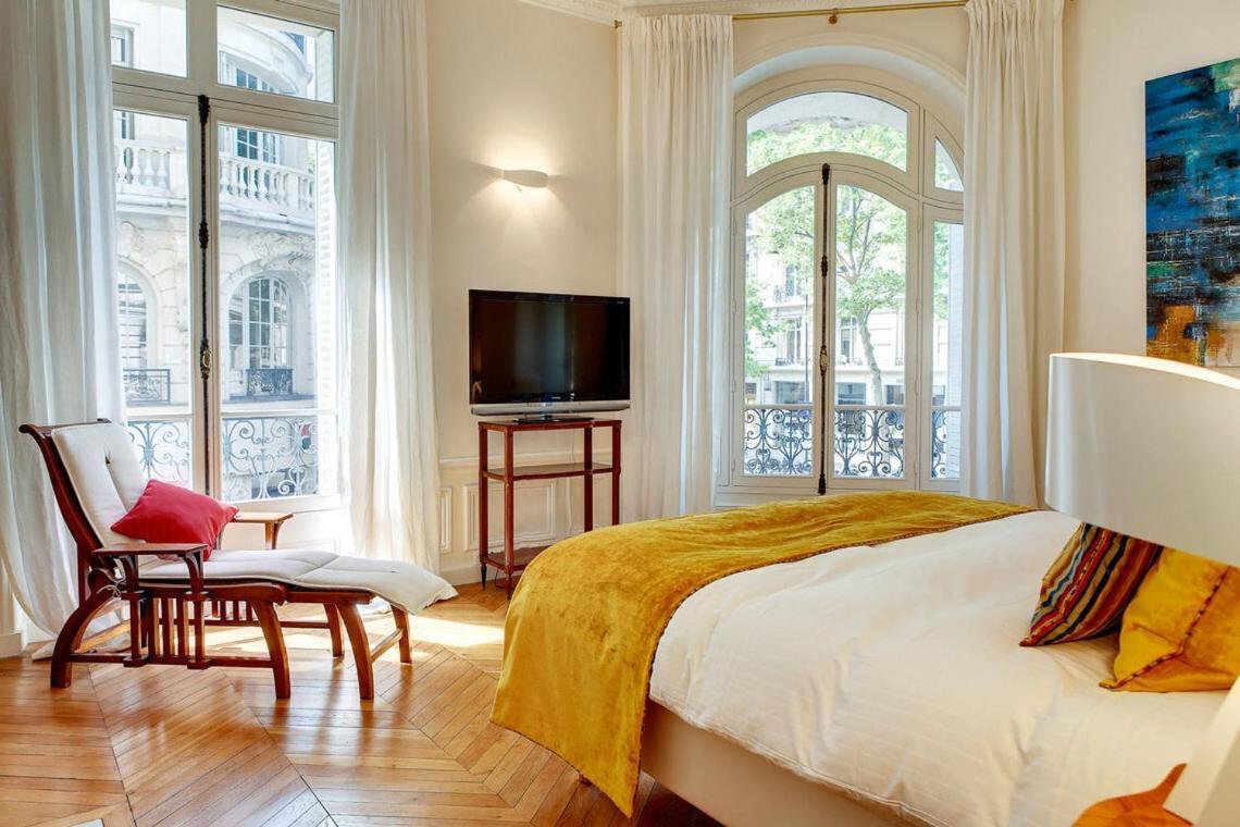 In A Great Location Close To The Eiffel Tower Appartamento