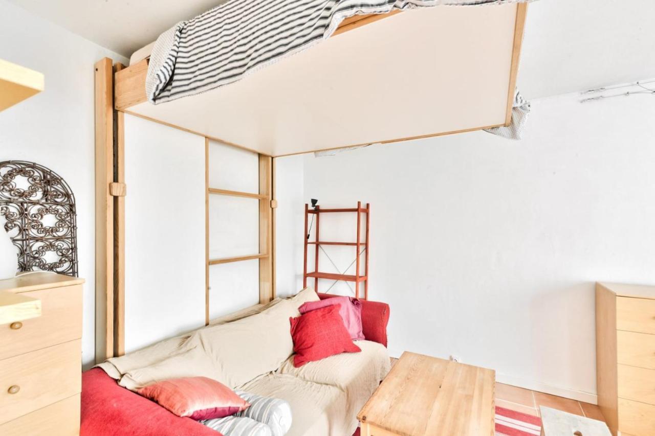 Charming For 2 People - Apartment Paris