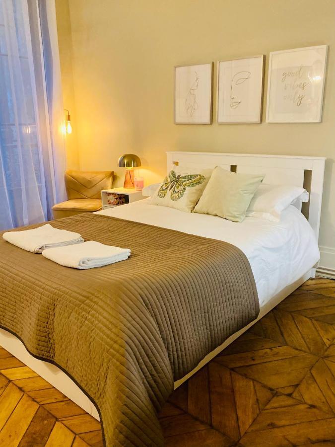 Pompidou Centre Homestay Paris