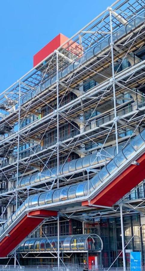 Pompidou Centre *