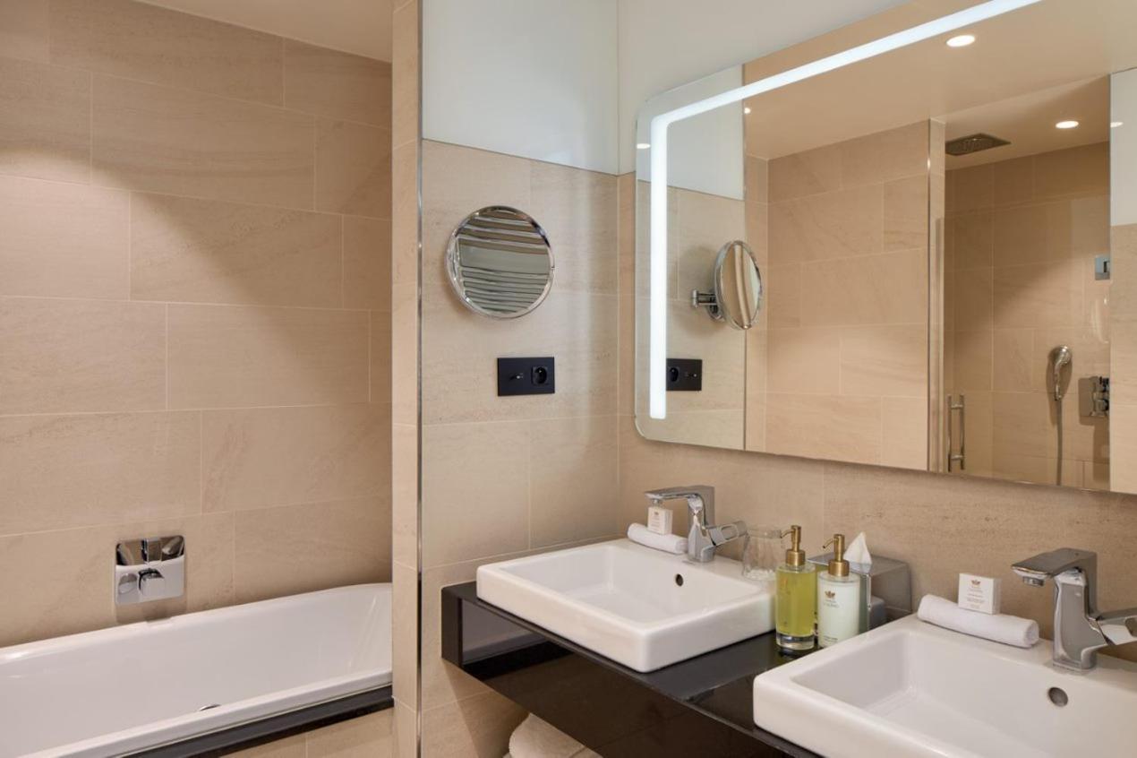 Maison Albar - Le Pont-neuf Hotel 5*