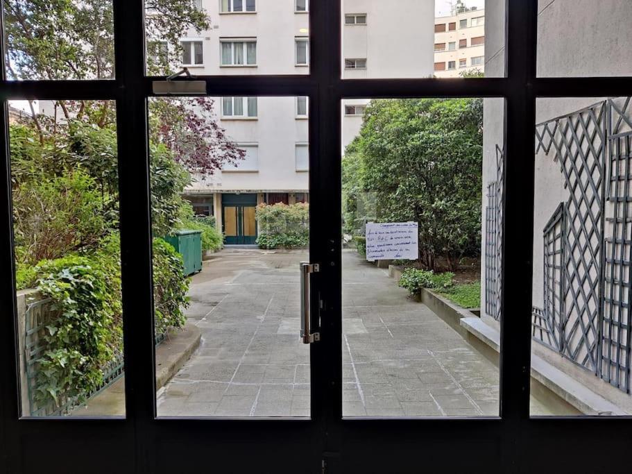 Entierement Renovee A Montparnasse