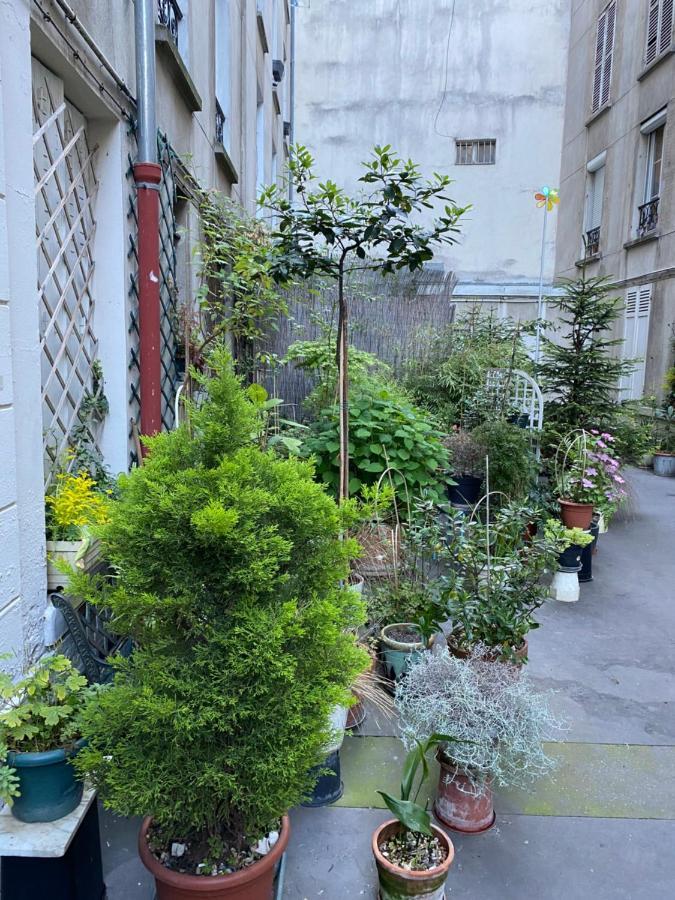 F2 - 18 Apartment