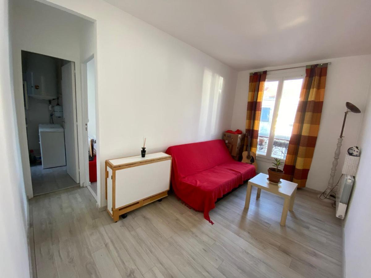F2 - 18 * Paris