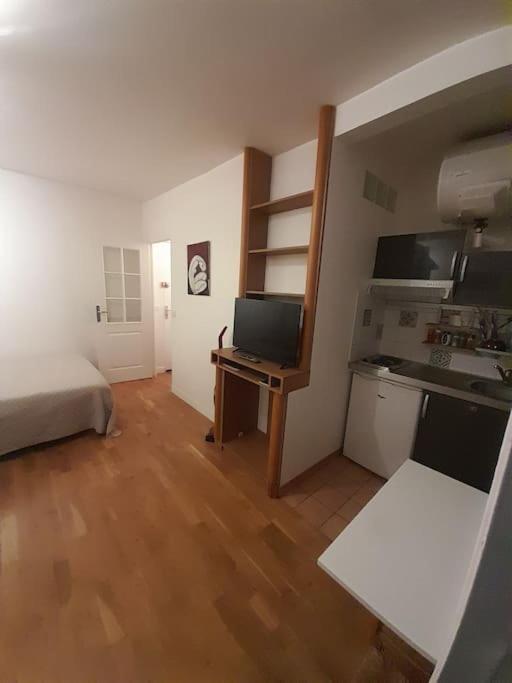 Bastille Apartment *