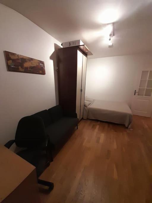 Bastille Apartment *