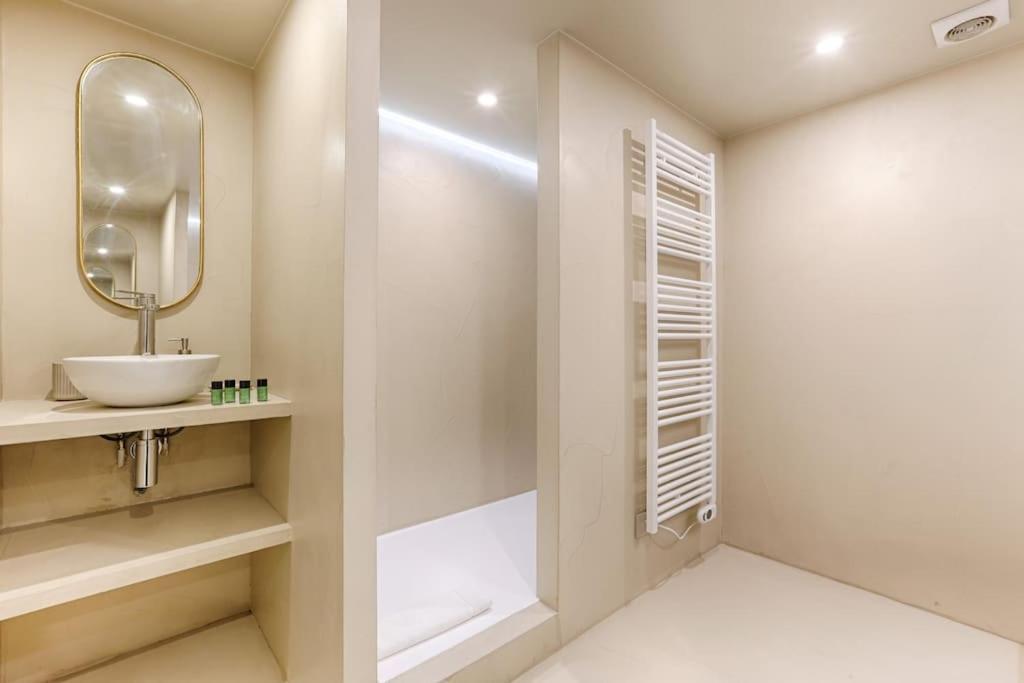 Mykeypers - Design & Luxury Duplex 2br/6p - Bastille/marais 4 Apartment Paris