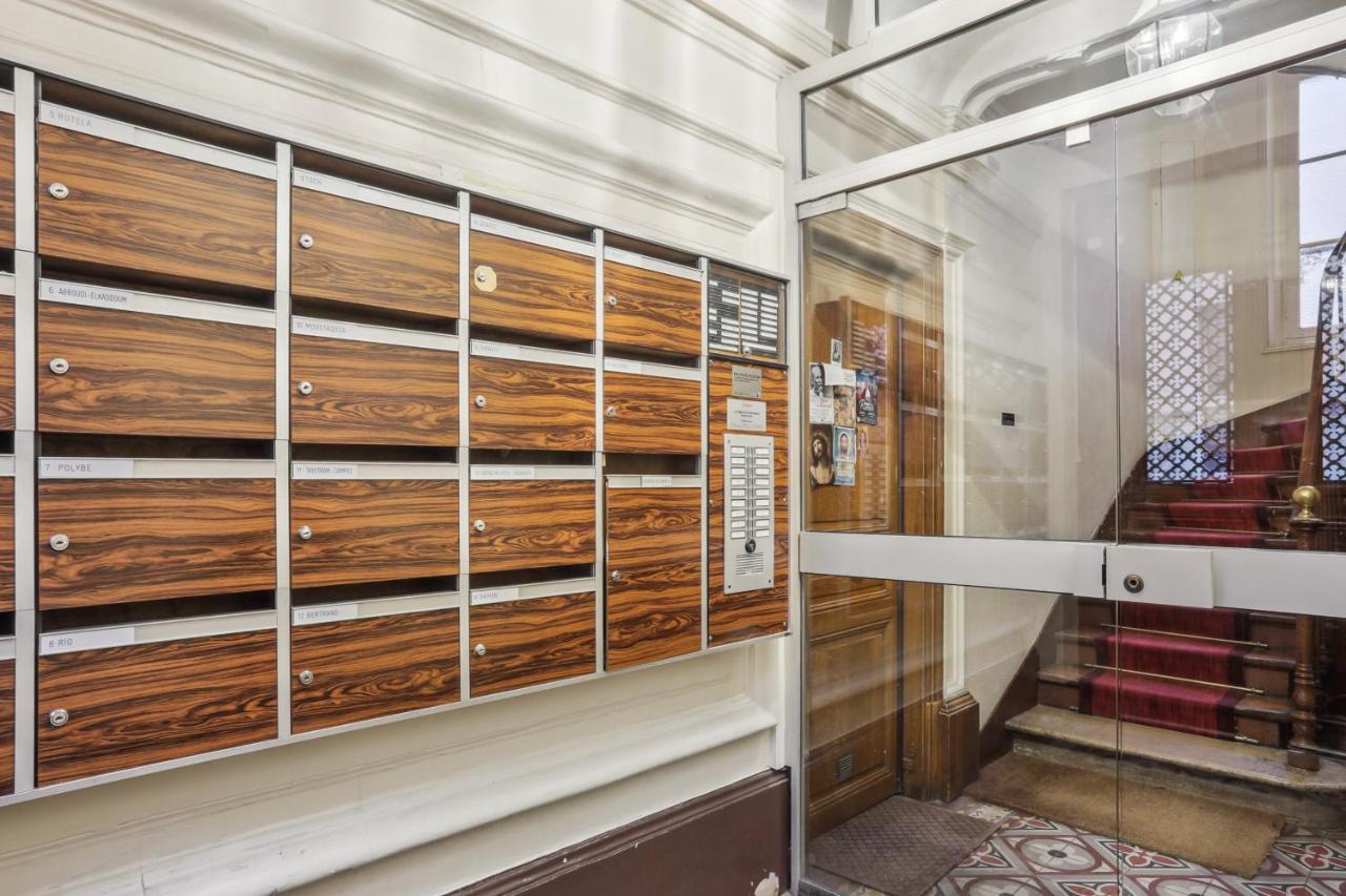 Superbe 2 Pieces Au Coeur Du Xvieme Bed & Breakfast *