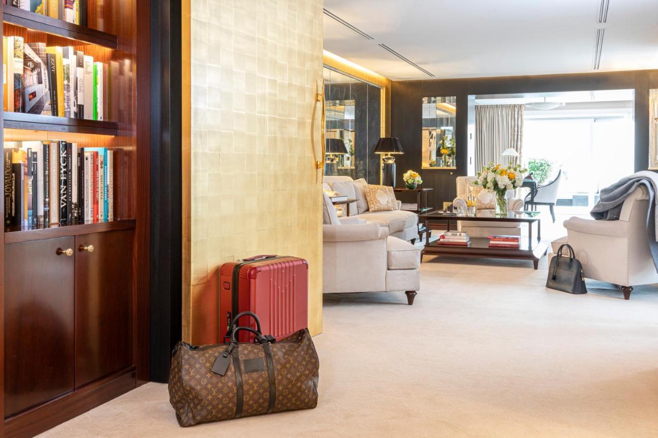 Barrière Fouquet's Hotel