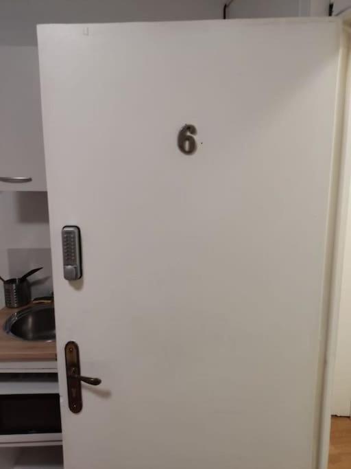 13 Apartment
