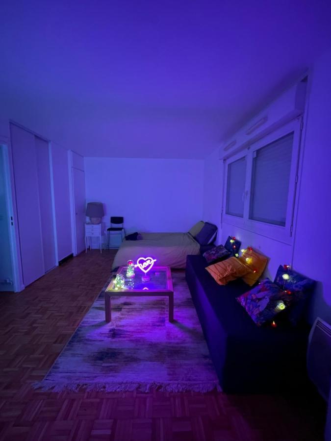 Appartamento Netflix And Cosy Romantic Parigi