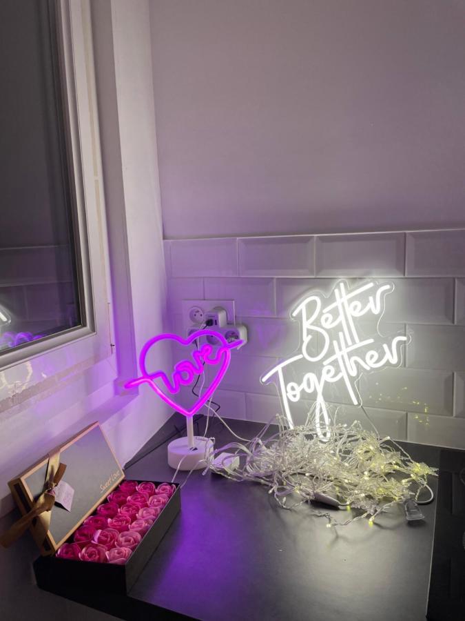 Netflix And Cosy Romantic * Parigi