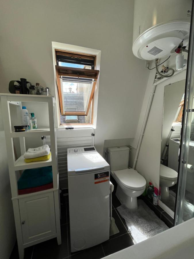 Cosy 5 Minutes Tour Eiffel Homestay